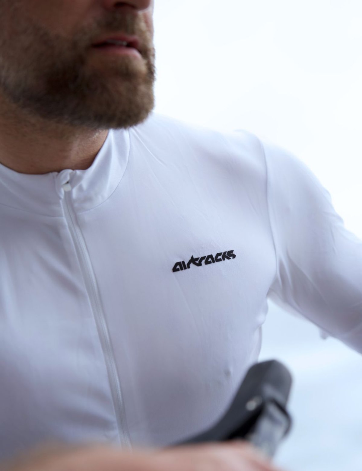 airtracks-air-tech-ii-maillot-v-lo-homme-blanc-manches-courtes-2 image 5
