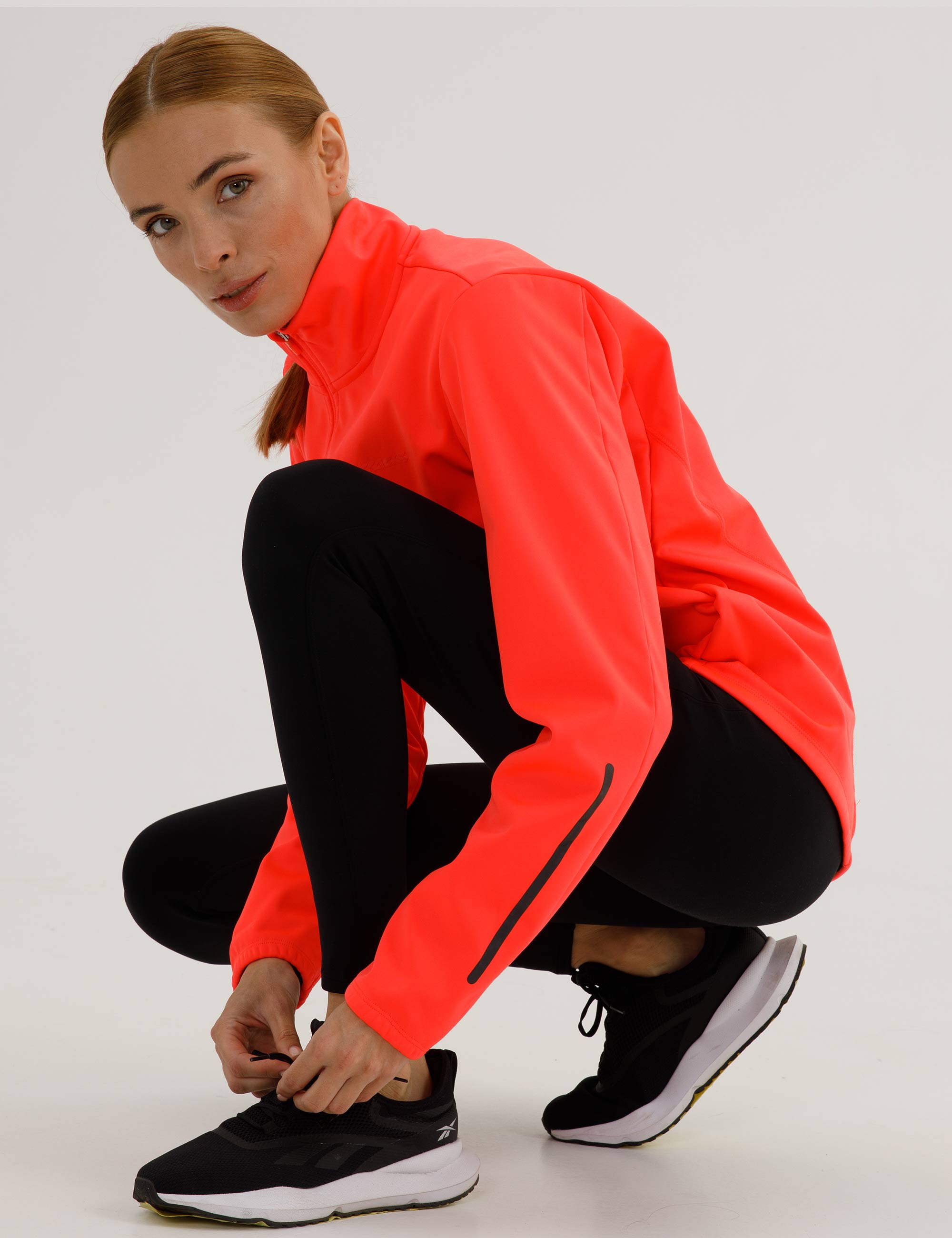 airtracks-active-comfort-veste-v-lo-femme-rouge-n-on image 4