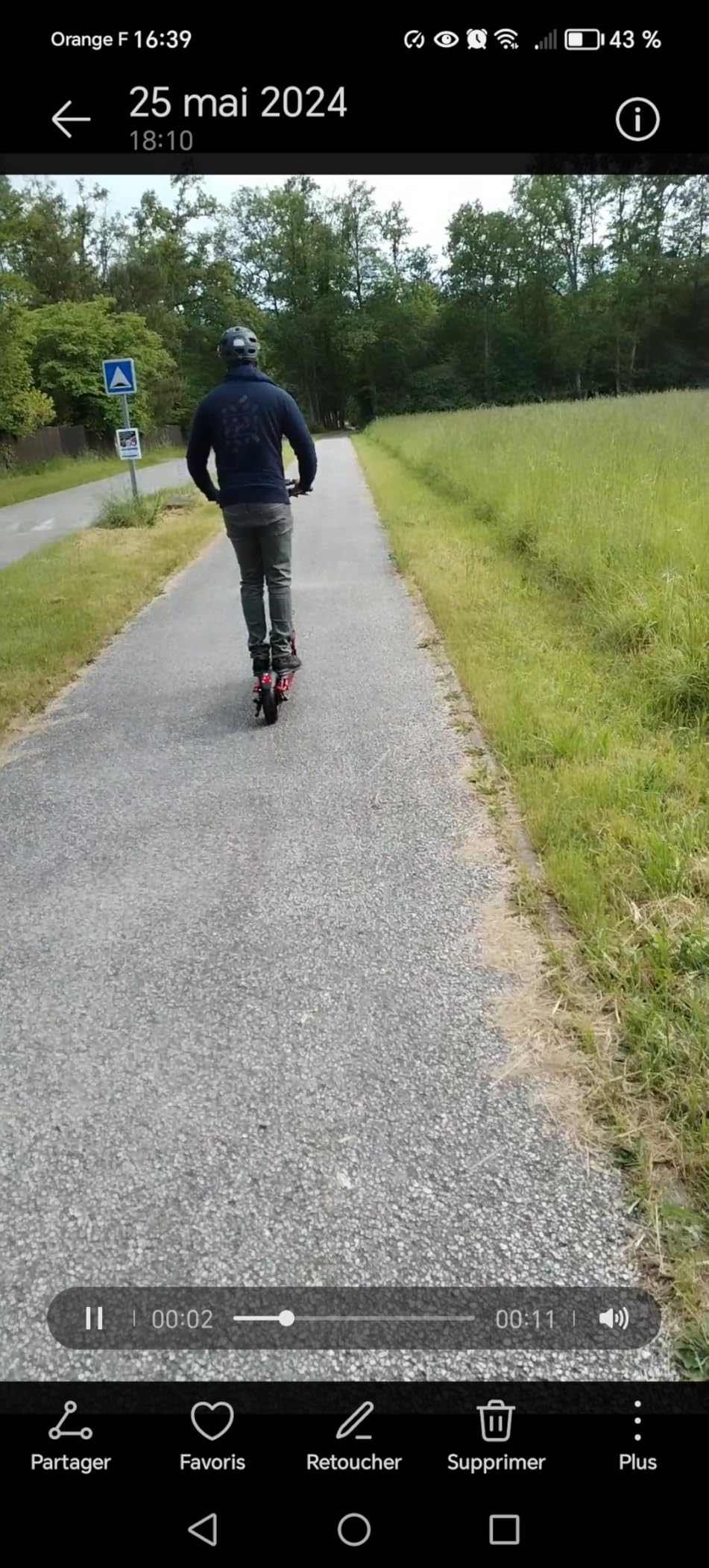 Bruit sur pavés